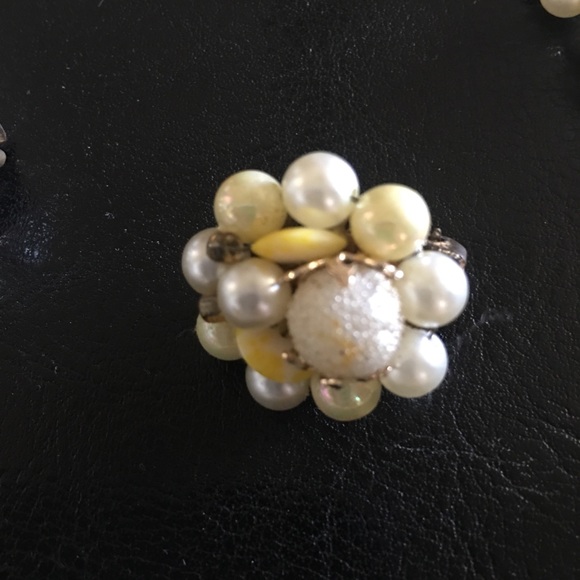 1950s Beaded necklace & earrings - Picture 3 of 3